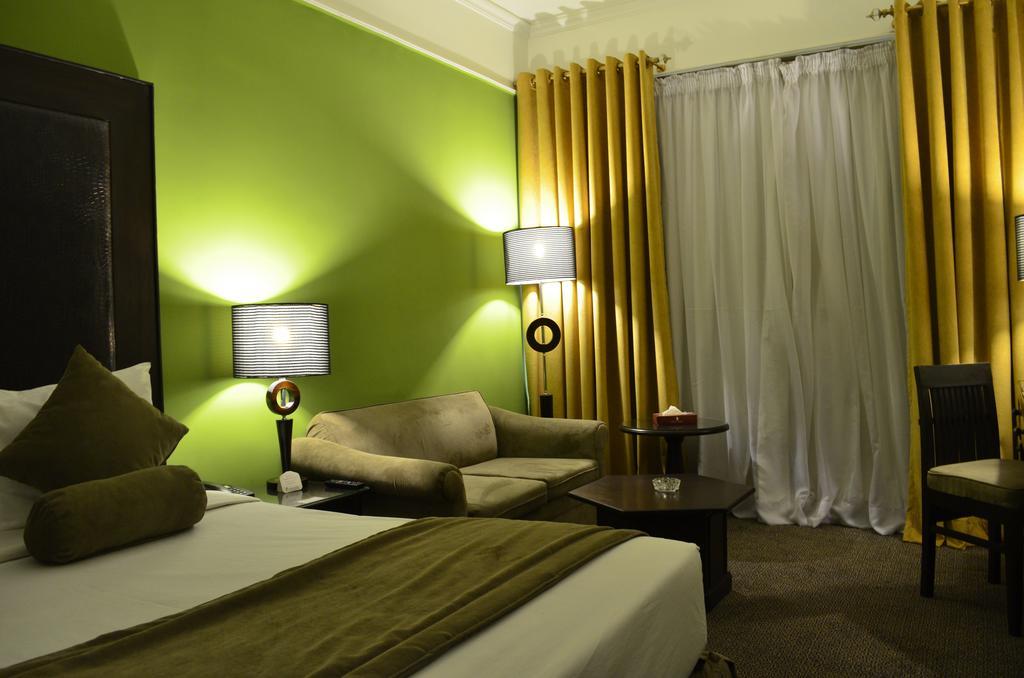 לאהור Smart Hotel חדר תמונה